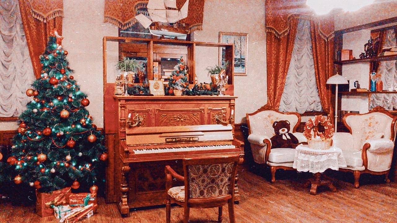 Архивный интерьер ресторана Миша